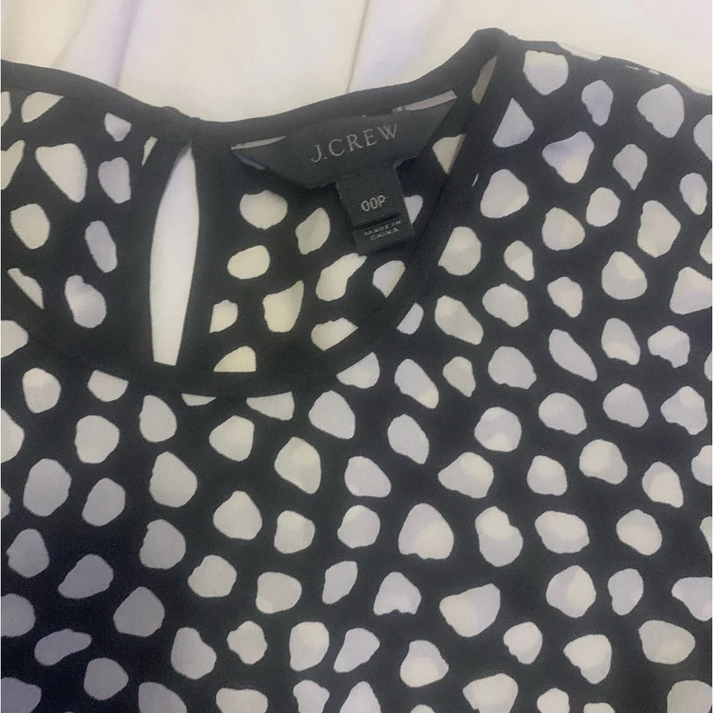J. Crew Size 00P polka dot tie 100% silk blouse